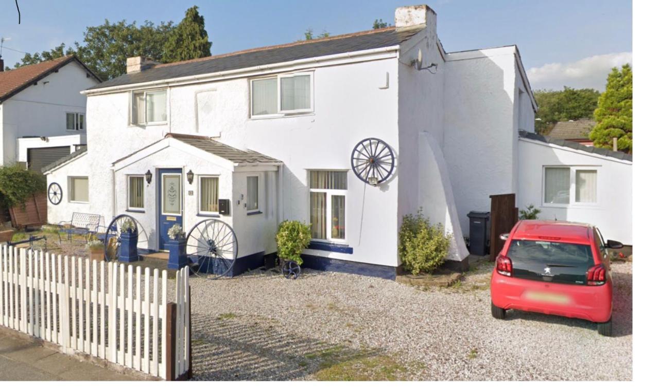 Holm On The Lane Hotel Birkenhead Exterior photo